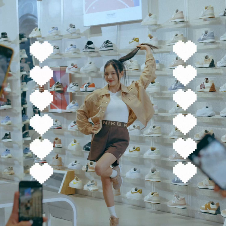FOOT LOCKER - THE HEART OF SNEAKERS : CHIẾN DỊCH TRUYỀN THÔNG: FOOT LOCKER